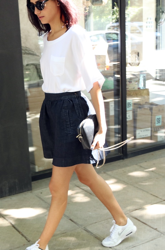 Denim skirt hotsell with white shoes