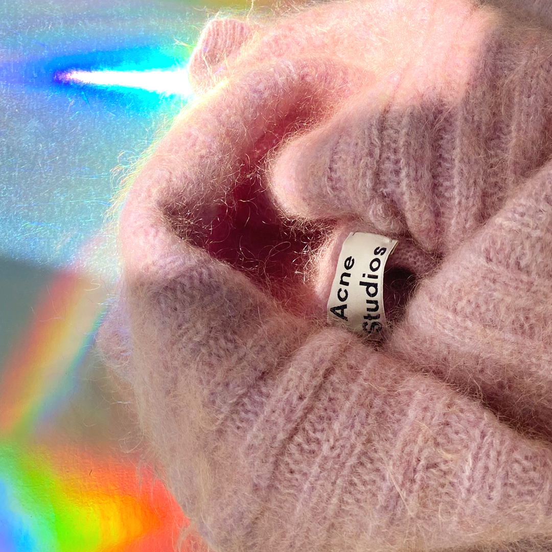 insta_acne_oct_02_wool